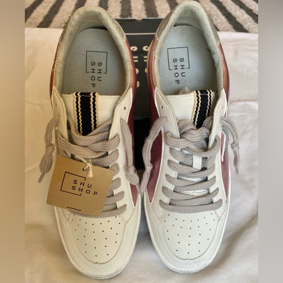 ShuShop Paz Metallic Pink Sneaker - Picture 2 of 8